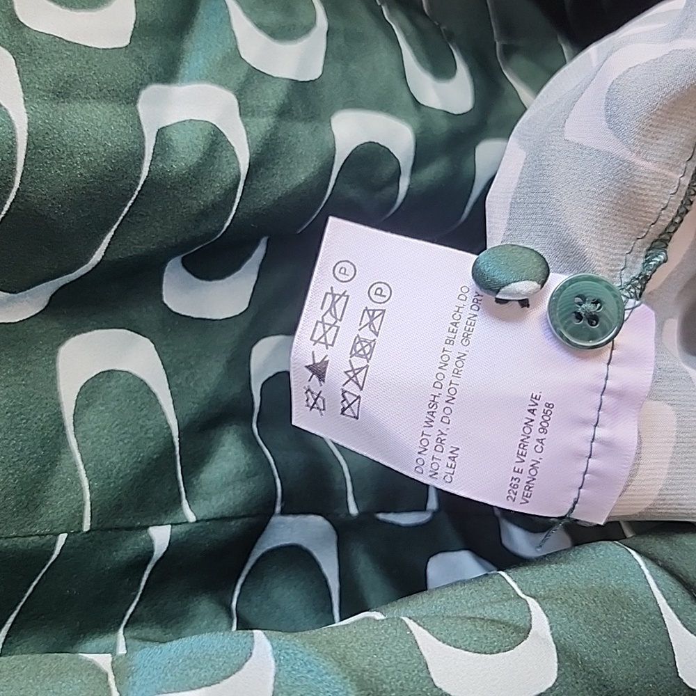 Emerald Print Silk Dress with Belt - Picture 9 of 10